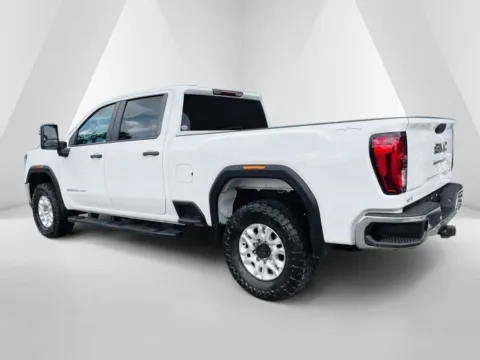More photos of 2021 GMC Sierra 2500HD at Cambridge Truck, OH