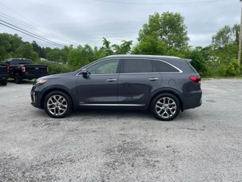 More photos of 2019 Kia Sorento SX Limited at Cambridge Truck, OH