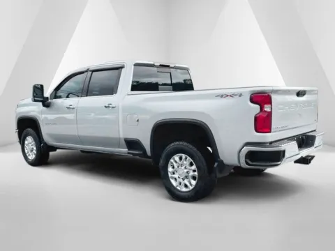 More photos of 2020 Chevrolet Silverado 2500HD LTZ at Cambridge Truck, OH