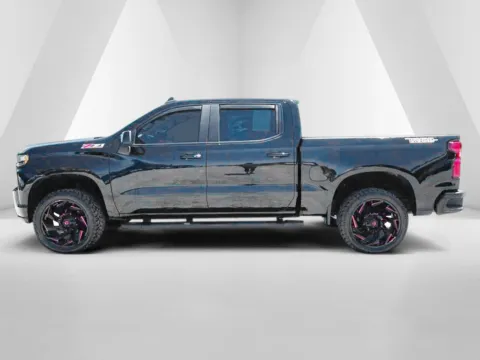 More photos of 2021 Chevrolet Silverado 1500 LT Trail Boss at Cambridge Truck, OH