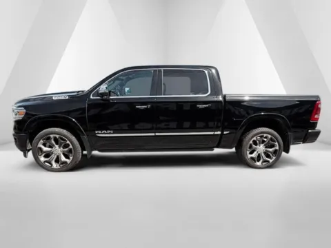 More photos of 2022 Ram 1500 Limited at Cambridge Truck, OH