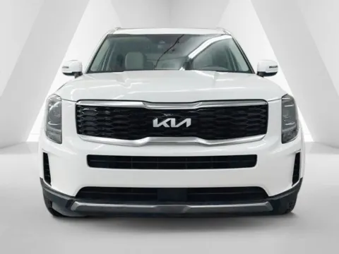 Photos of 2022 Kia Telluride EX for sale in Cambridge, OH at Cambridge Truck
