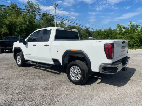 More photos of 2022 GMC Sierra 2500HD Pro at Cambridge Truck, OH