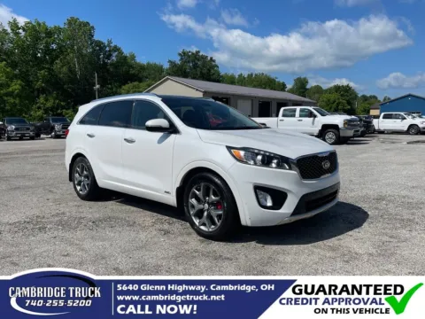 White 2018 Kia Sorento SX for sale in Cambridge, OH