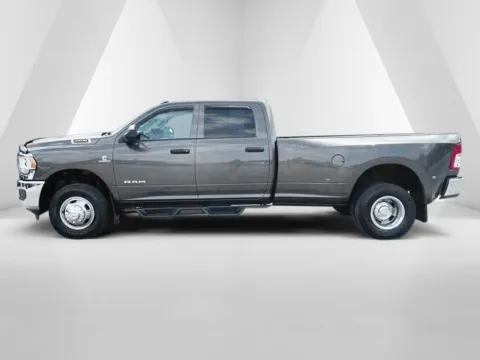 More photos of 2020 Ram 3500 Tradesman at Cambridge Truck, OH