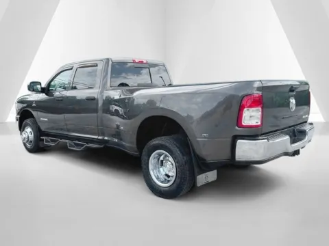More photos of 2020 Ram 3500 Tradesman at Cambridge Truck, OH