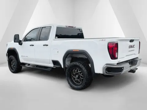 More photos of 2022 GMC Sierra 2500 HD Pro at Cambridge Truck, OH