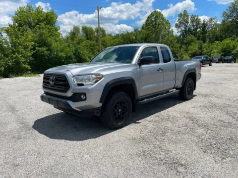 More photos of 2019 Toyota Tacoma SR at Cambridge Truck, OH
