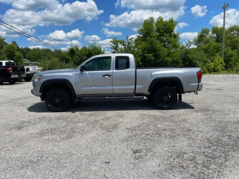 More photos of 2019 Toyota Tacoma SR at Cambridge Truck, OH