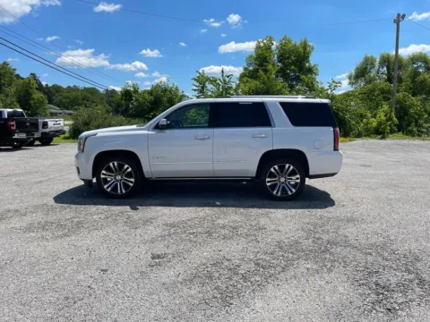 More photos of 2020 GMC Yukon Denali at Cambridge Truck, OH