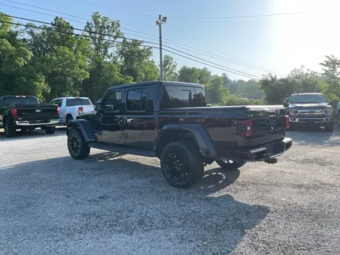 More photos of 2022 Jeep Gladiator High Altitude at Cambridge Truck, OH