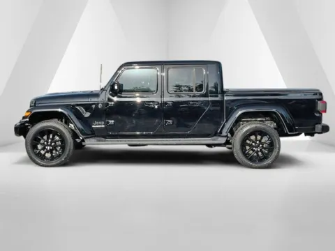 More photos of 2022 Jeep Gladiator High Altitude at Cambridge Truck, OH