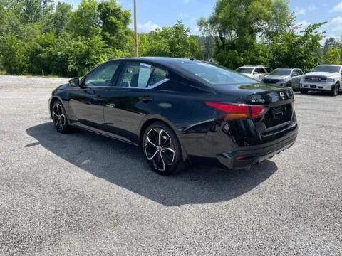 More photos of 2024 Nissan Altima 2.5 SR at Cambridge Truck, OH