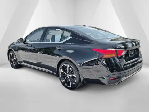 More photos of 2024 Nissan Altima 2.5 SR at Cambridge Truck, OH