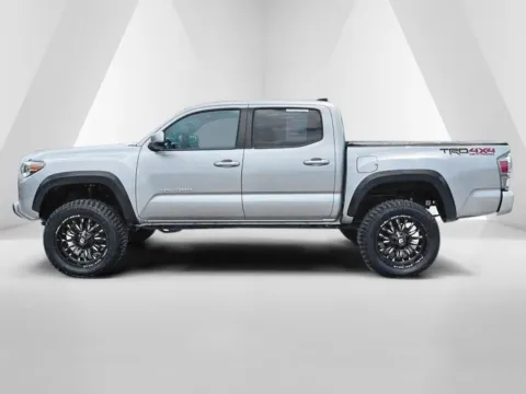 More photos of 2021 Toyota Tacoma TRD Off-Road at Cambridge Truck, OH