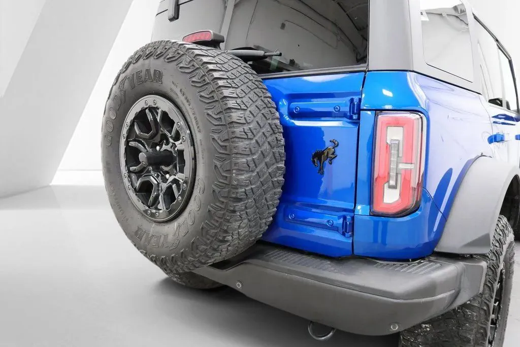 2021 Ford Bronco 4-Door First Edition - Photo 9