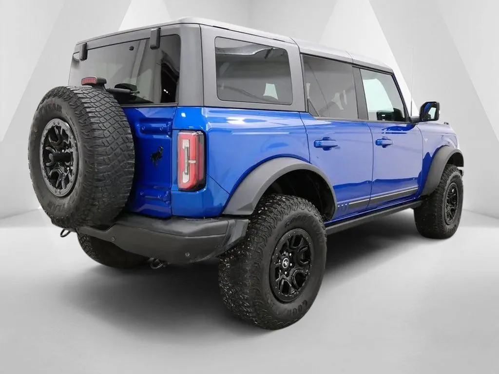 2021 Ford Bronco 4-Door First Edition - Photo 7