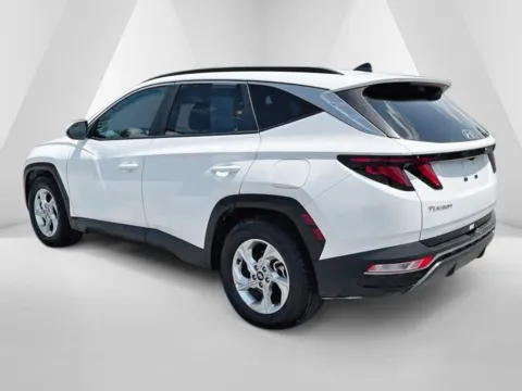More photos of 2024 Hyundai Tucson SEL at Cambridge Truck, OH