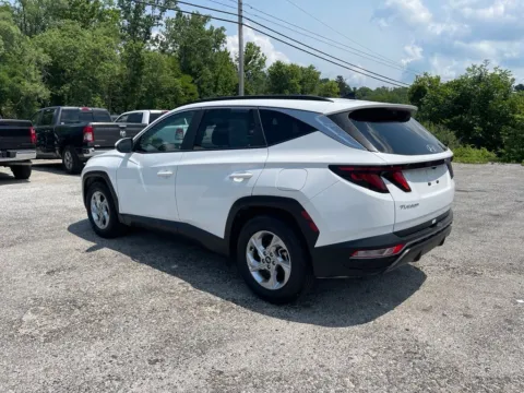 More photos of 2024 Hyundai Tucson SEL at Cambridge Truck, OH