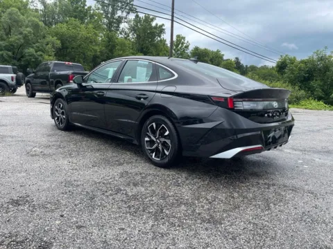More photos of 2025 Hyundai Sonata SEL at Cambridge Truck, OH