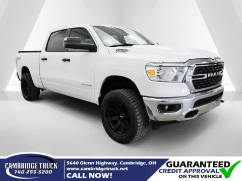 White 2024 Ram 1500 Big Horn/Lone Star for sale in Cambridge, OH