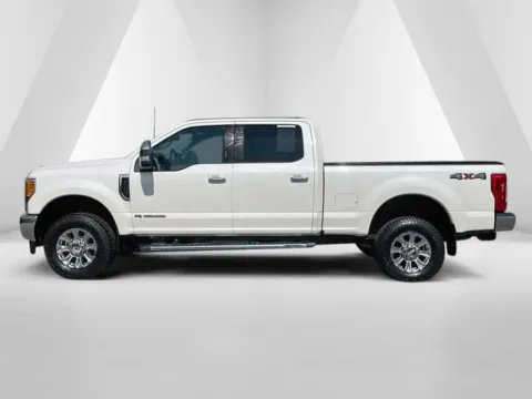 More photos of 2017 Ford F-250SD Lariat at Cambridge Truck, OH