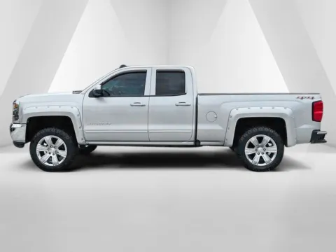 More photos of 2017 Chevrolet Silverado 1500 LT at Cambridge Truck, OH