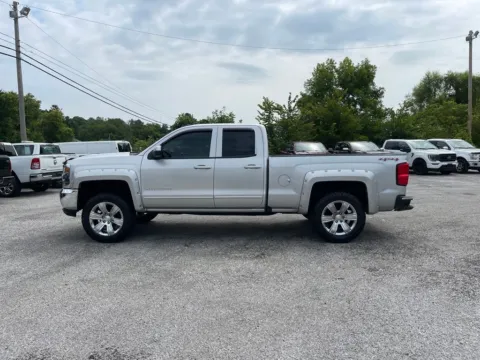 More photos of 2017 Chevrolet Silverado 1500 LT at Cambridge Truck, OH
