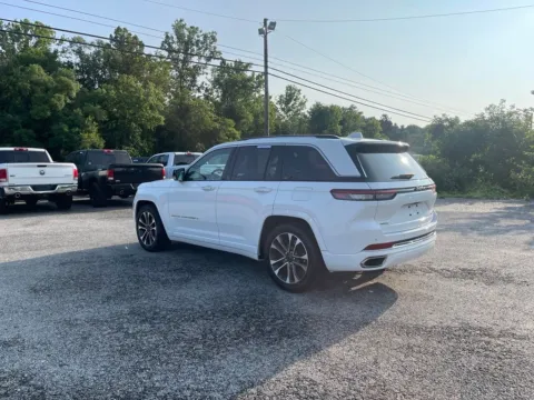 More photos of 2022 Jeep Grand Cherokee Overland at Cambridge Truck, OH
