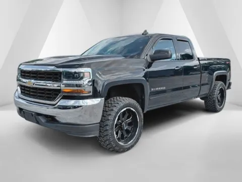 Another view of 2018 Chevrolet Silverado 1500 LT for sale in Cambridge, OH at Cambridge Truck