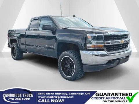 Black 2018 Chevrolet Silverado 1500 LT for sale in Cambridge, OH