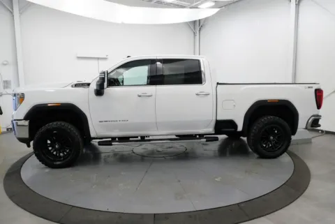More photos of 2021 GMC Sierra 2500HD SLT at Cambridge Truck, OH