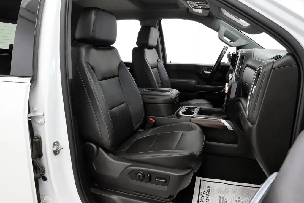 2021 GMC Sierra 2500HD SLT - Photo 17