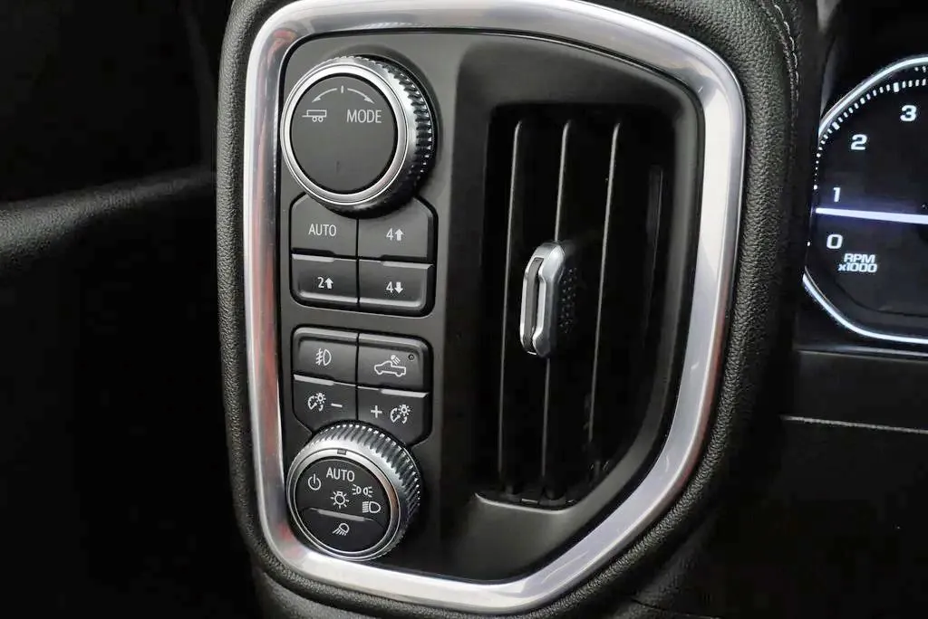 2021 GMC Sierra 2500HD SLT - Photo 26