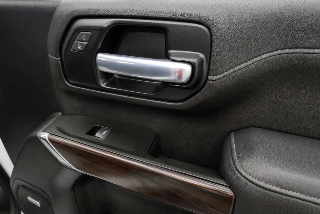 2021 GMC Sierra 2500HD SLT - Photo 18