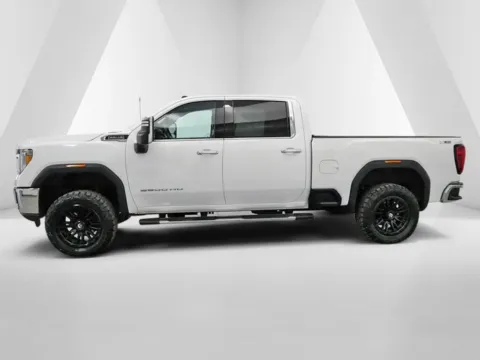 More photos of 2021 GMC Sierra 2500 HD SLT at Cambridge Truck, OH
