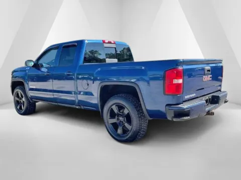 More photos of 2018 GMC Sierra 1500 SLE at Cambridge Truck, OH