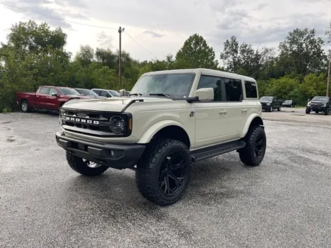 Another view of 2025 Ford Bronco Outer Banks for sale in Cambridge, OH at Cambridge Truck