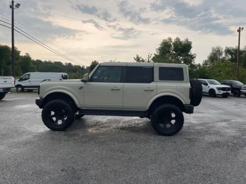 More photos of 2025 Ford Bronco Outer Banks at Cambridge Truck, OH
