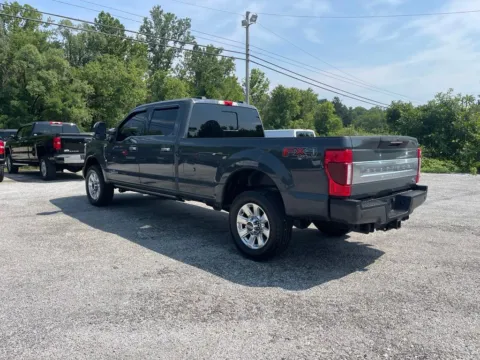 More photos of 2021 Ford F-350SD Platinum at Cambridge Truck, OH