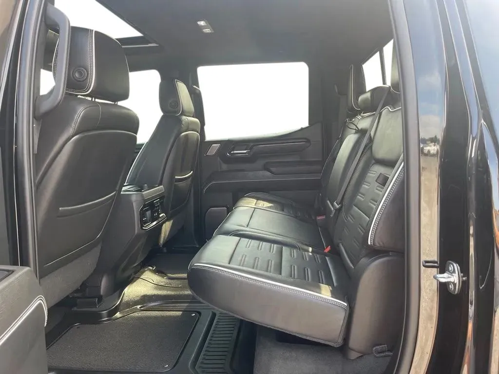 2023 GMC Sierra 1500 AT4X - Photo 16