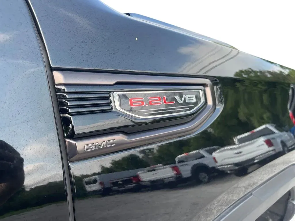 2023 GMC Sierra 1500 AT4X - Photo 11