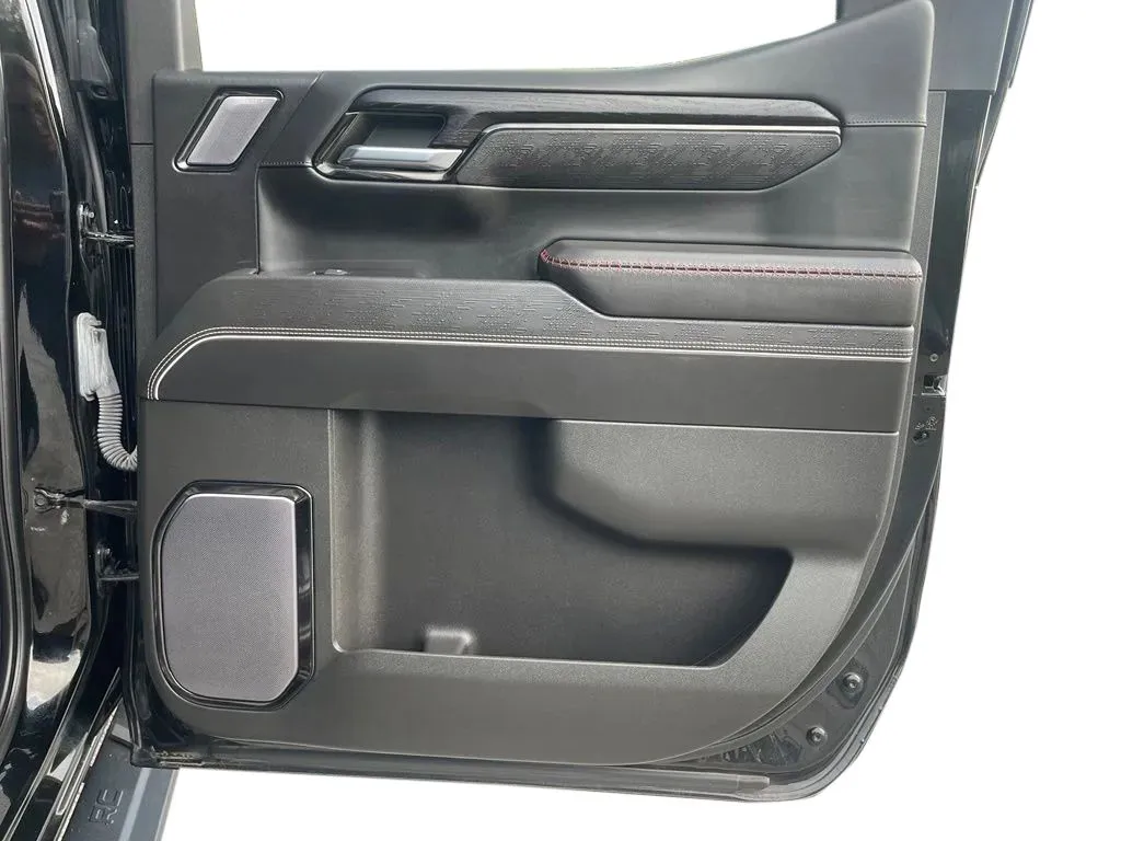 2023 GMC Sierra 1500 AT4X - Photo 18