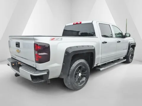 More photos of 2017 Chevrolet Silverado 1500 LT at Cambridge Truck, OH