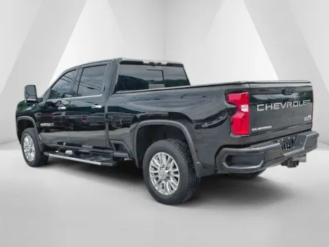 More photos of 2020 Chevrolet Silverado 2500 HD High Country at Cambridge Truck, OH