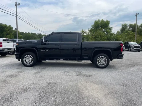 More photos of 2020 Chevrolet Silverado 2500 HD High Country at Cambridge Truck, OH