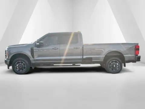 More photos of 2023 Ford F-250SD Lariat at Cambridge Truck, OH