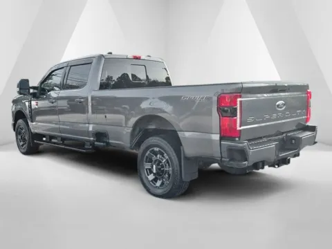 More photos of 2023 Ford F-250SD Lariat at Cambridge Truck, OH