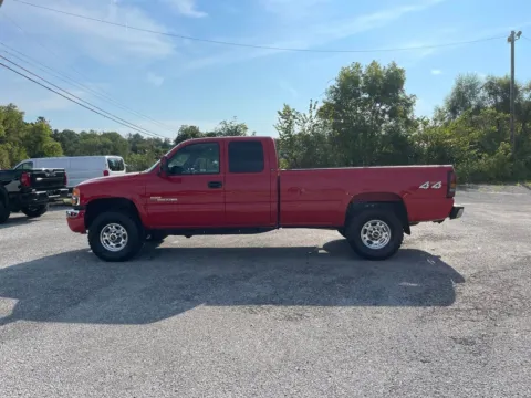 More photos of 2004 GMC Sierra 2500 HD SLT at Cambridge Truck, OH