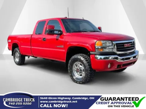 Red 2004 GMC Sierra 2500 HD SLT for sale in Cambridge, OH